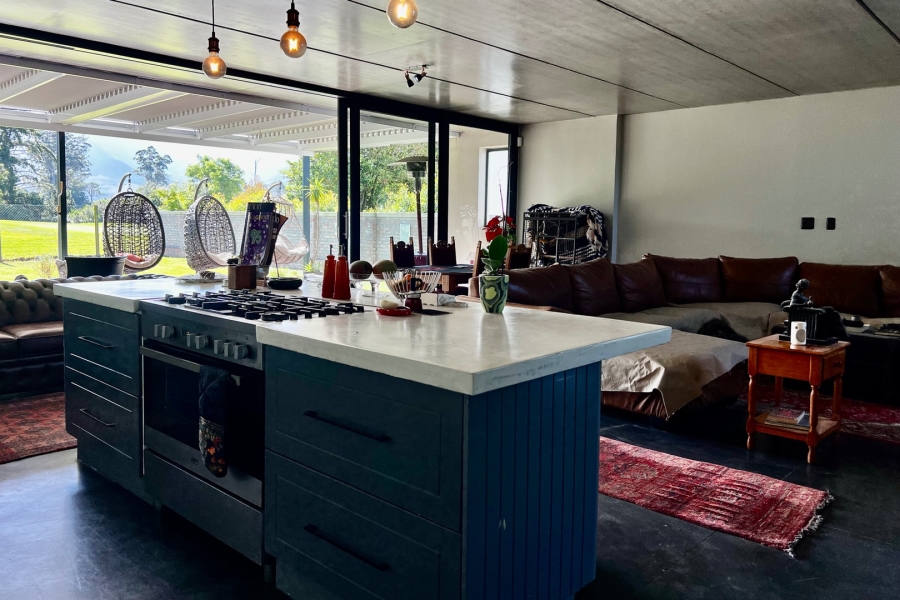 3 Bedroom Property for Sale in Highlands Western Cape